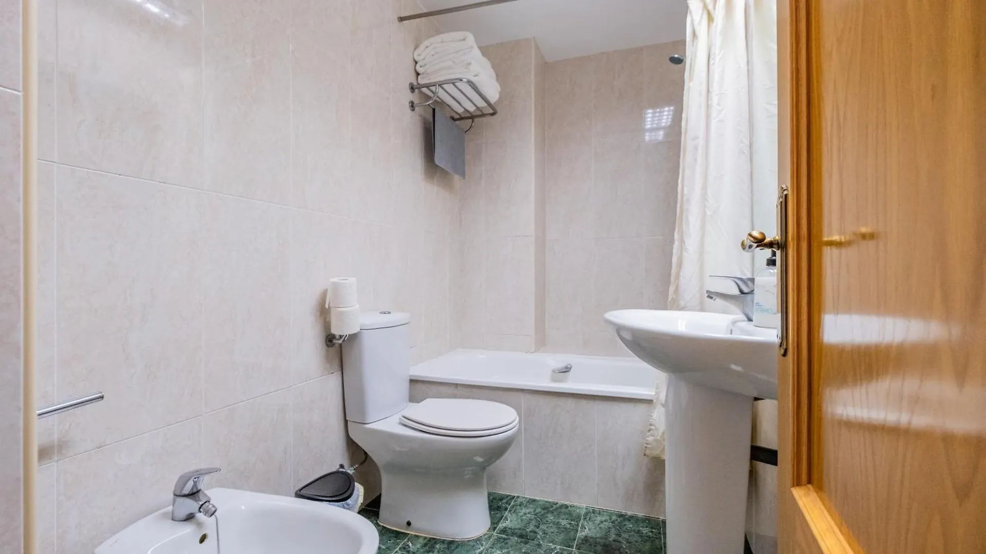 Apartamentos Proamar Torre Del Mar